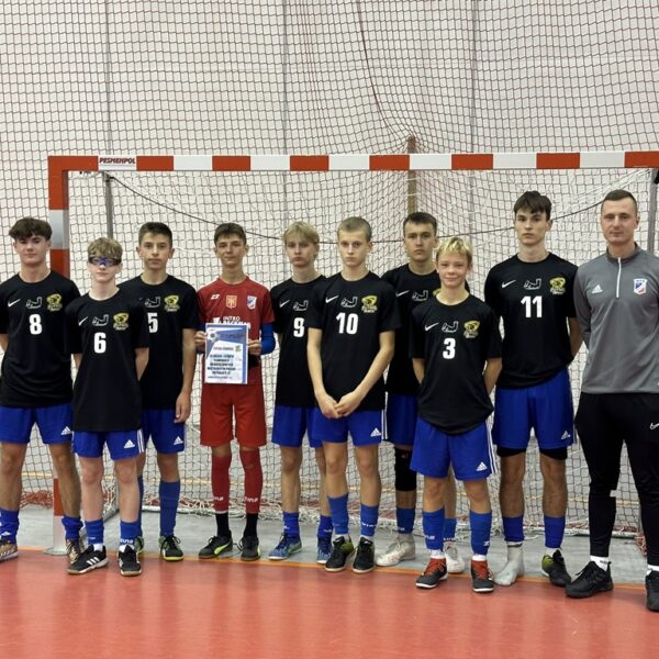 Młodzieżowcy U-17 awansowali do dalszych gier