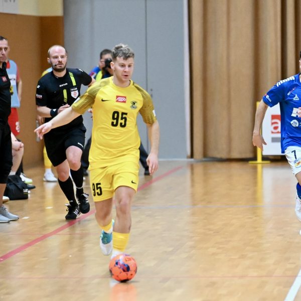 Pewna wygrana „Świeckich Panter”, Bochnia kończy bez dwóch zawodników