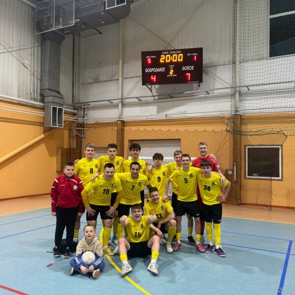 Wczoraj nasz drugi zespół w ostatnim meczu rundy zasadniczej III Ligi Futsalu odniósł kolejne zwycięstwo!