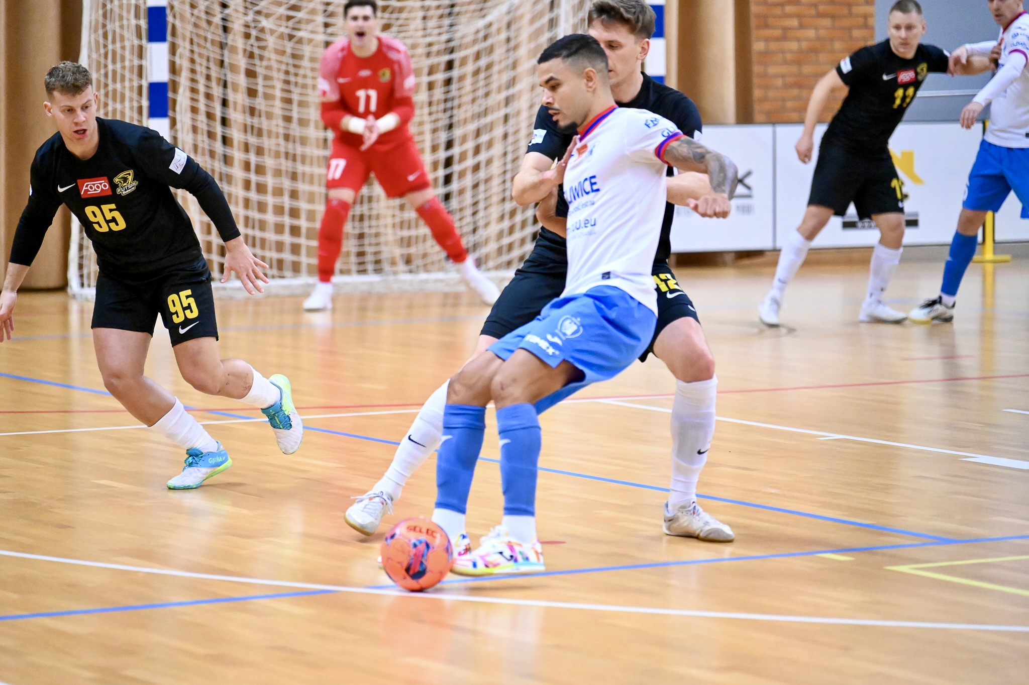 Mistrz musiał w Świeciu do końca drżeć o wynik